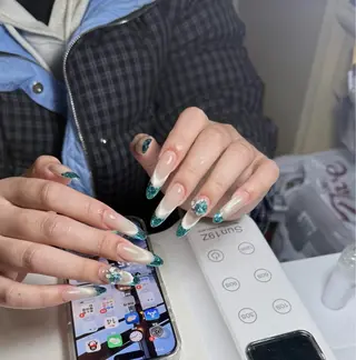 ネイル U.mi Nail Salonのネイルデザイン