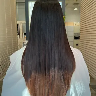 ロング 石井 歩奈のヘアスタイル
