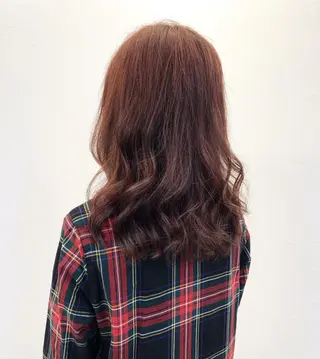 カラー Ruang所属・ツノガイ エリのヘアスタイル