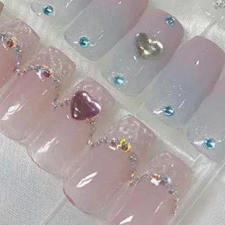 ネイル shareplus honmachi所属・Lim nail🤍 Ayaのネイルデザイン