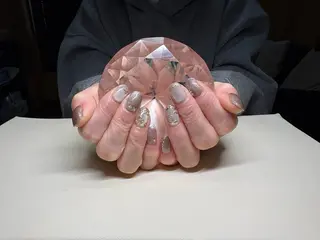 ネイル Rainbow Moonのネイルデザイン