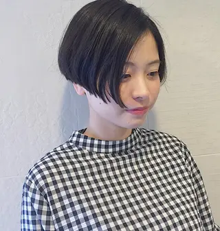 ショート カラー 長井 美佳のヘアスタイル