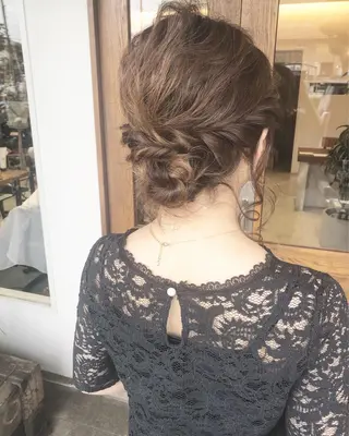 セミロング ヘアアレンジ glad hairのヘアスタイル