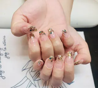 ネイル Ui_Amor (パラジェル)のネイルデザイン