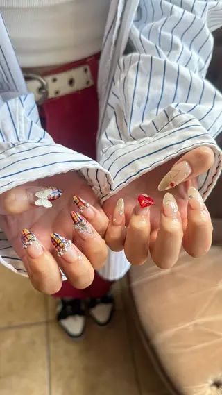 ネイル ひらい さなのネイルデザイン