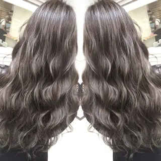 ロング カラー 井上 一平のヘアスタイル