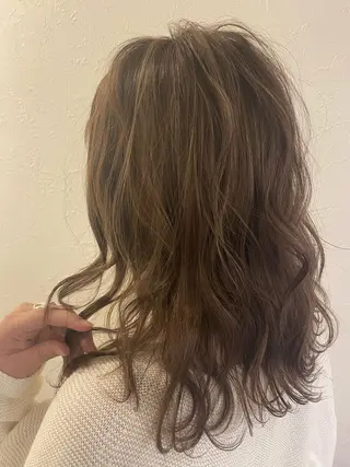 セミロング カラー パーマ m ā l o. マァロのヘアスタイル