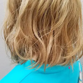 カラー 🙃 透明感カラー/ボブのヘアスタイル