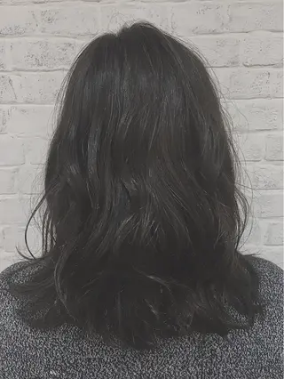 ミディアム カラー NEWI 京橋 【yoko】のヘアスタイル