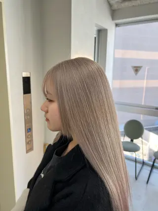 ロング maya レイヤーカットのヘアスタイル