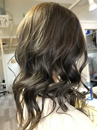 セミロング カラー カラー特化美容師 なかもと たつひろのヘアスタイル