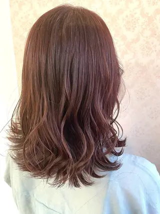 ミディアム カラー ヒヨシ ルナのヘアスタイル