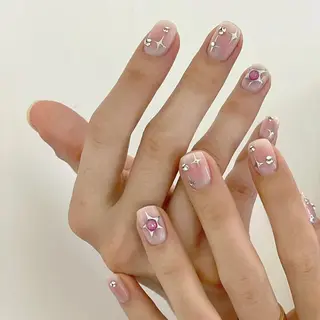 ネイル Queens みなみのネイルデザイン