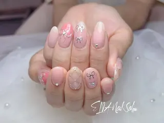 ミディアム cici nailのネイルデザイン