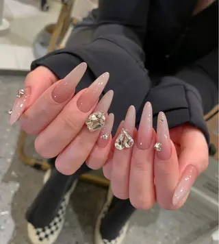 ネイル 🍑 momo_nailのネイルデザイン