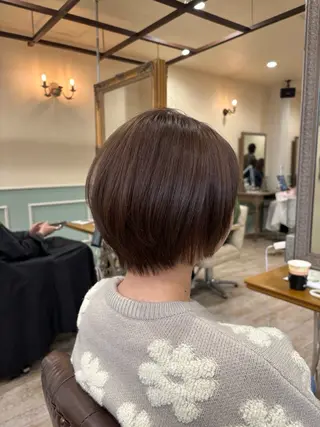 ショート ショートボブモデル縮 毛艶髪津田パーマのヘアスタイル