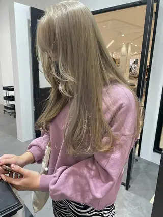 ロング カラー ヘアアレンジ 小倉 愛里のヘアスタイル