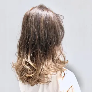 ロング カラー 🌈ぷる艶カラー🌈 髪質改善👑柳沼尚貴のヘアスタイル