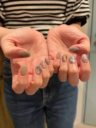 ネイル une／YUKINA 🫧大人nuanceのネイルデザイン