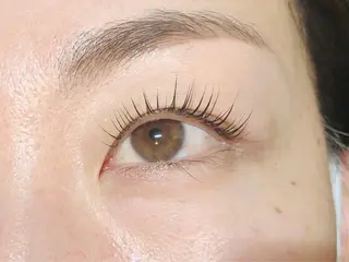 マツエク・マツパ デイジーラッシュ 大阪駅前第3ビルのマツエク・マツパデザイン