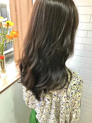 セミロング カラー ivy所属・🦋うる艶透明感ヘア 今井達也のヘアスタイル