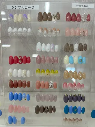 ネイル シャンティ所属・SHANTI 神宮店Sinjuのネイルデザイン