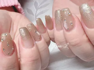 ネイル 芦辺 香奈のネイルデザイン