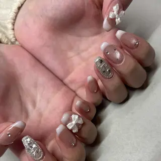 ネイル 池袋✨ネイル やり放題orフレンチのネイルデザイン