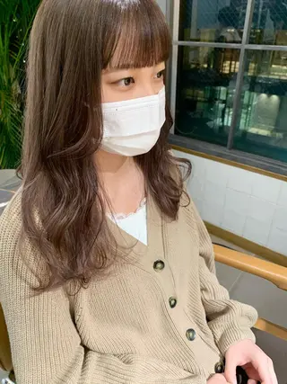 ロング LOREN＋透明感 オリーブhirokoのヘアスタイル