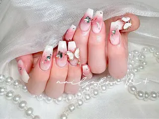 ネイル ✨Nailsalon Vi+✨のネイルデザイン