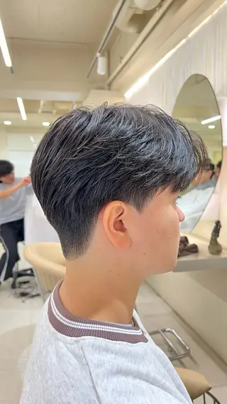 メンズ 横浜/ショート/ レイヤーカットのヘアスタイル