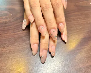 ネイル Hübsch所属・Sakura Hのネイルデザイン