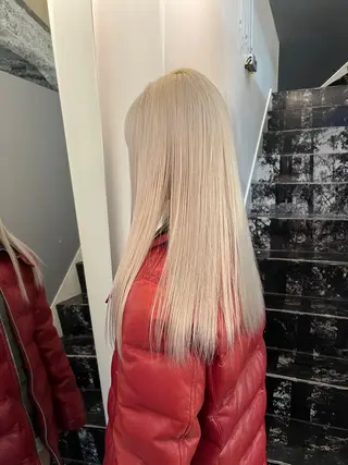 カラー KAHO /ブリーチ /デザイン𖥔 ࣪のヘアスタイル