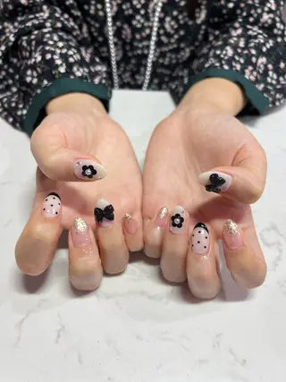 ネイル ちゅるんネイル🪄 耳ツボジュエリー🔗のネイルデザイン