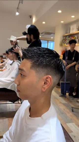 ショート メンズ 韓国風・ブリーチなし ・あり後藤　一斗店長のヘアスタイル