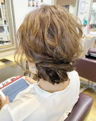 ショート カラー grand juteのヘアスタイル