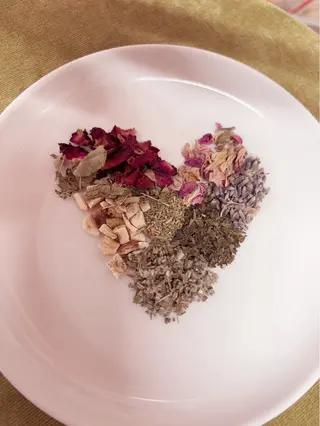 サンワ・AloAlo所属・おかま直伝よもぎ蒸し サンワ・AloAloのエステ・リラクイメージ