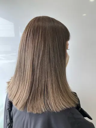 セミロング YoLo ．所属・あかり🌷 カラーリストのヘアスタイル