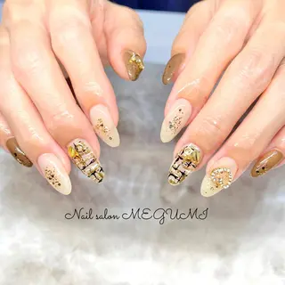 ネイル Nail salon MEGUMIのネイルデザイン