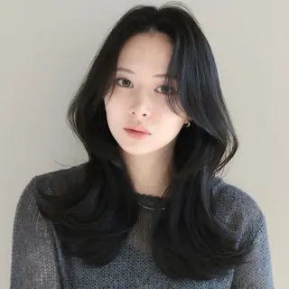 ミディアム カラー レイヤー/顔周り /透明感🩶高橋大のヘアスタイル