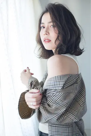 ミディアム ショート/縮毛矯正 紺野紘三のヘアスタイル