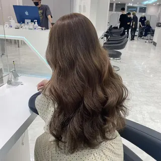 カラー 透明感ベージュ🪽 ブラウン🤎Rinのヘアスタイル