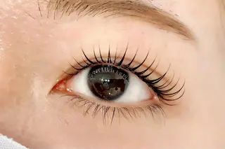 マツエク・マツパ GO TODAY SHAiRE SALON 新宿Ciel店所属・似合わせまつ毛🫧 さくら🌸のマツエク・マツパデザイン