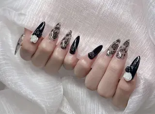 ネイル Lee Nailsのネイルデザイン