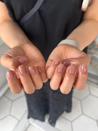 カラー nalu🐚 京橋｜Rommyのネイルデザイン