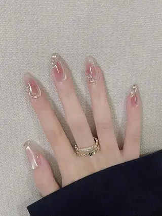 ネイル ZEN Beauty nail spa massage所属・ゆり ちゃんのネイルデザイン