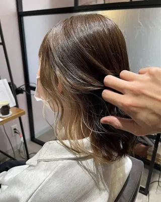 カラー 西原 愛紗のヘアスタイル