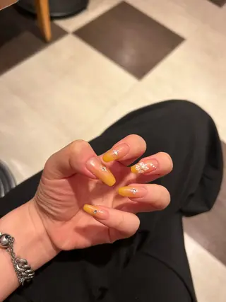 ネイル unibeauty &nailsalon所属・Uni. kのネイルデザイン