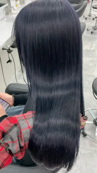 ロング カラー niina🖤 透明感×レイヤーのヘアスタイル