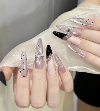 ネイル Pure&Rich Nailのネイルデザイン